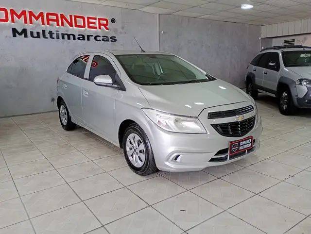 Carro Chevrolet Onix 2018 1.0 Joy SPE/4