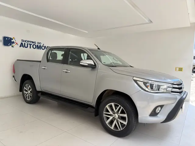 Carro Toyota Hilux Cabine Dupla 2016 Hilux 2.8 TDI SRX CD 4x4 (Aut)
