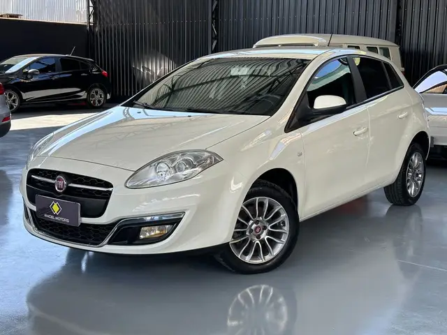 Carro Fiat Bravo 2016 Essence 1.8 16V Dualogic (Flex)