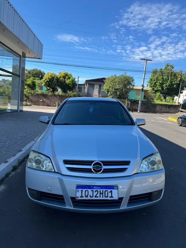 Carro Chevrolet Astra Hatch 2010 Advantage 2.0 (Flex)