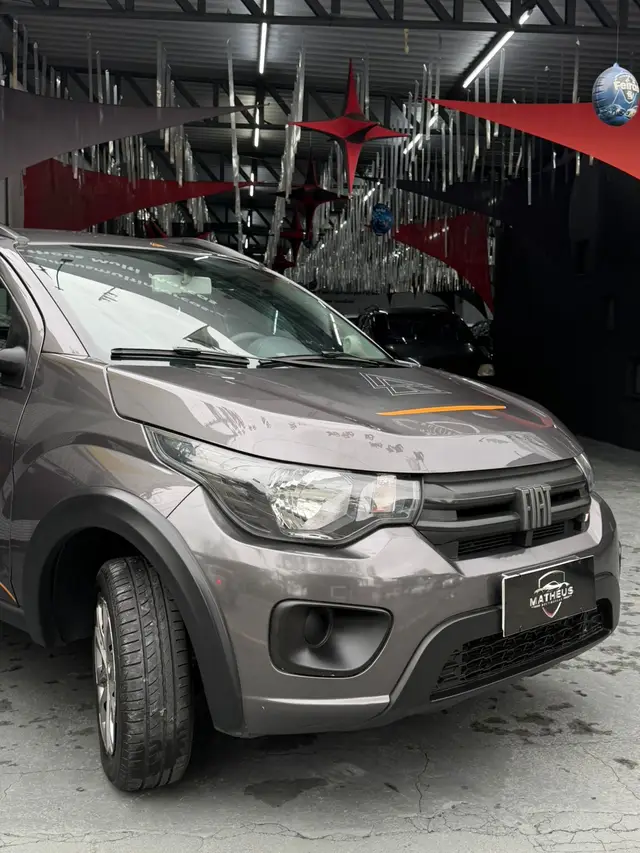 Carro Fiat Mobi 2024 Trekking 1.0
