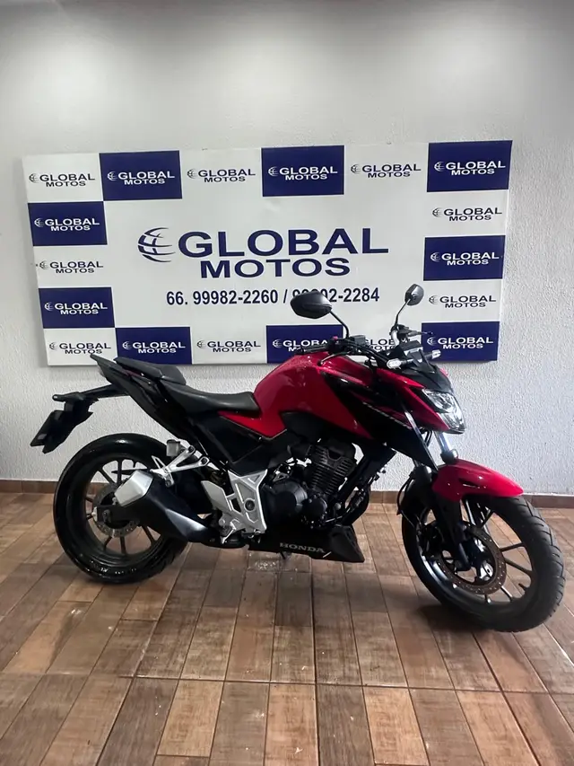 Moto Honda CB 300F Twister 2023 Standard