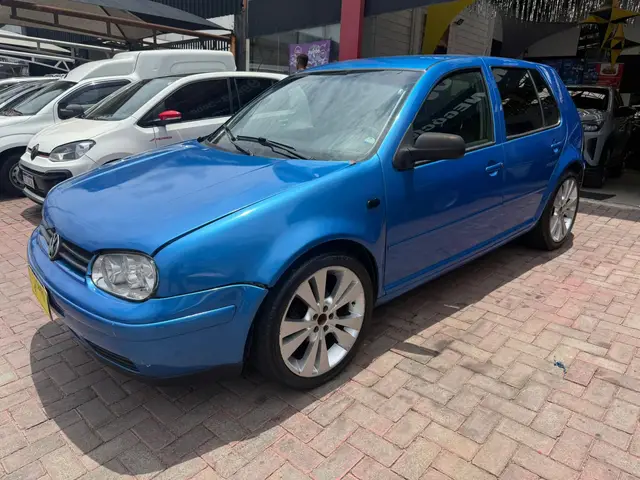 Carro Volkswagen Golf 2000 1.6 MI