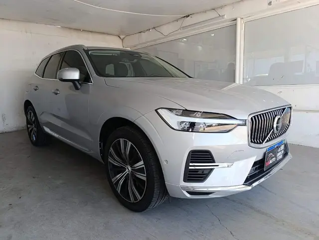 Carro Volvo XC60 2022 T-8 INSC. EXPRESS. 2.0 (Híbrido)