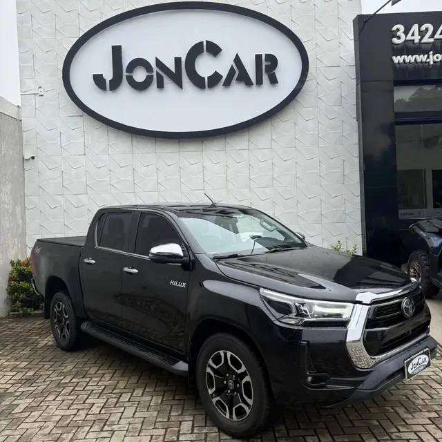 Carro Toyota Hilux Cabine Dupla 2023 SRX Limited 4x4 2.8 Diesel