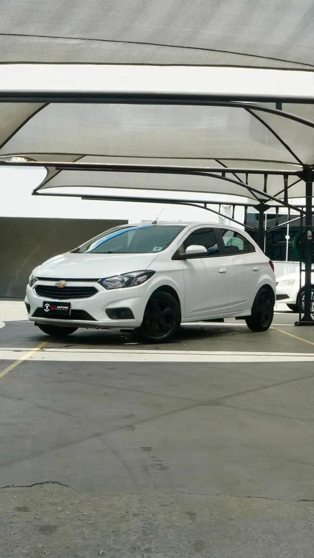 Carro Chevrolet Onix 2019 1.4 LT SPE/4