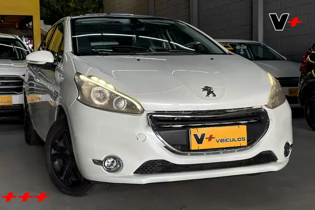 Carro Peugeot 208 2014 Griffe 1.6 16V (Flex) (Aut)