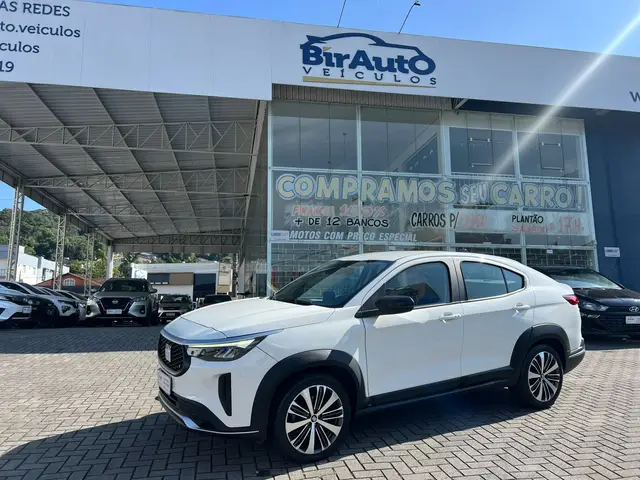 Carro Fiat Fastback 2024 Audace