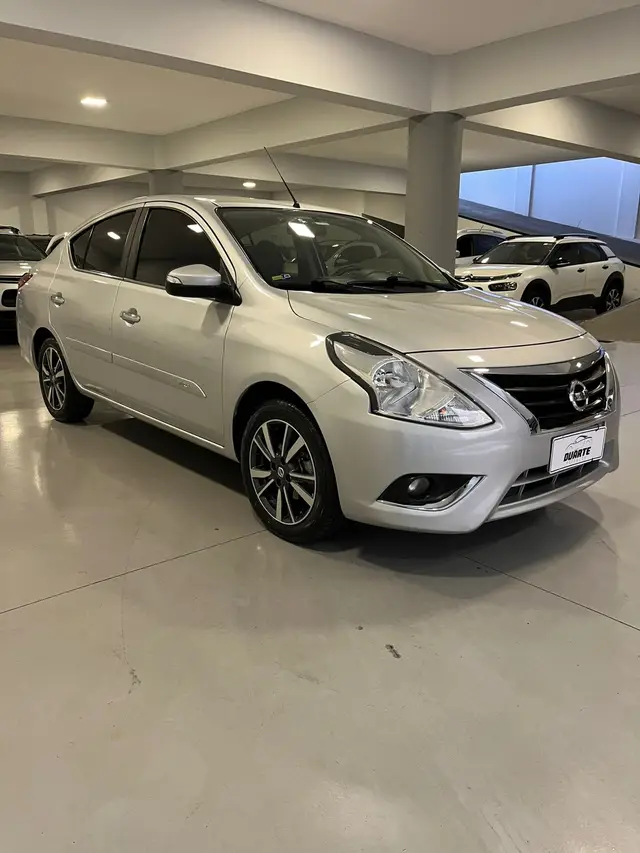 Carro Nissan Versa 2018 1.6 16V SL FlexStart CVT (Flex)
