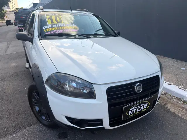 Carro Fiat Strada 2010 Working 1.4 (Flex) (Cabine Dupla)