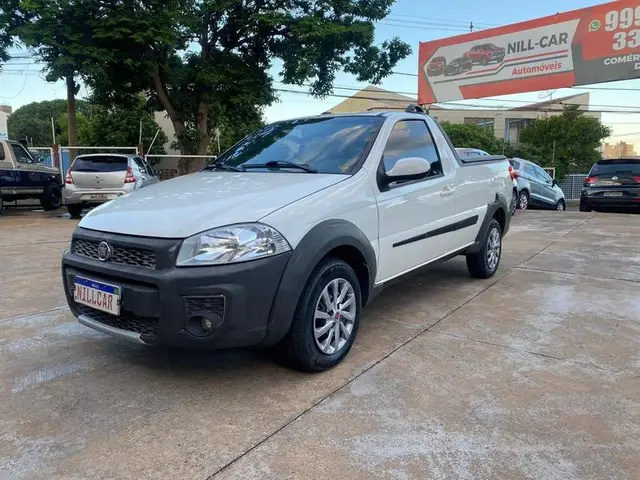 Carro Fiat Strada 2018 Hard Working 1.4 (Flex) (Cabine Dupla)
