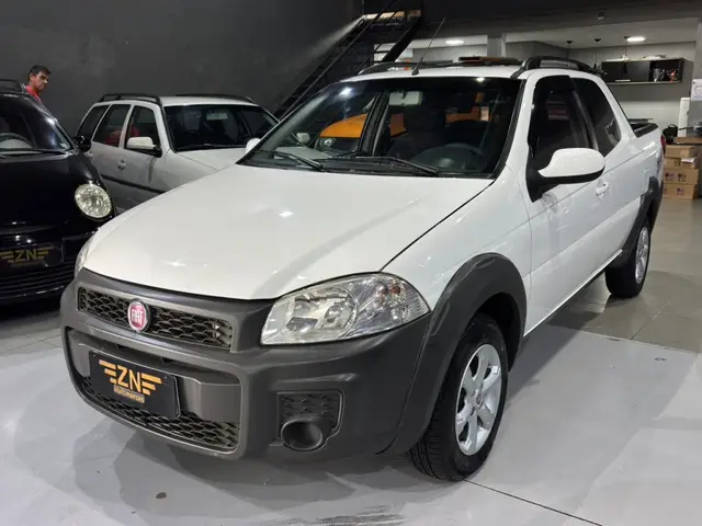 Carro Fiat Strada 2015 Working 1.4 (Flex) (Cabine Dupla)