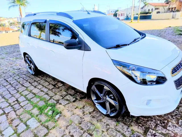 Carro Chevrolet Spin 2018 LT 5S 1.8 (Flex)