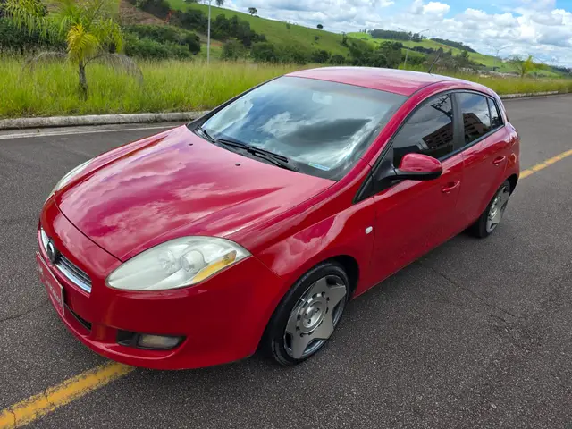 Carro Fiat Bravo 2012 Essence 1.8 16V (Flex)