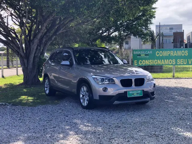 Carro BMW X1 2014 2.0 sDrive18i Top (aut)
