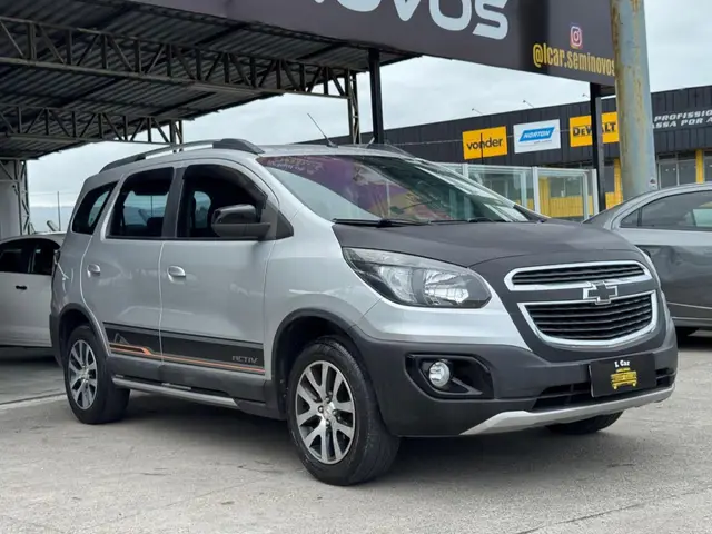 Carro Chevrolet Spin 2016 Activ 1.8 (Flex)