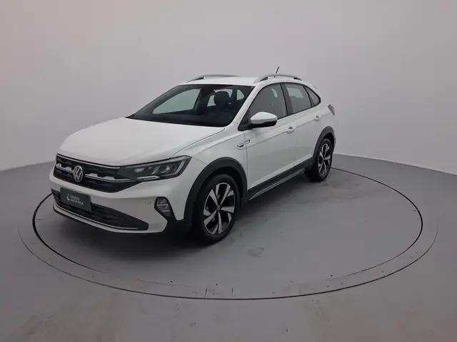 Carro Volkswagen Nivus 2024 Highline 200 TSI