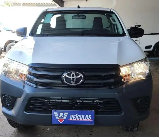 Carro Toyota Hilux Cabine Simples 2024 4x4 2.8 Diesel