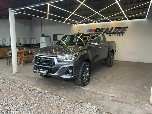 Carro Toyota Hilux Cabine Dupla 2020 Hilux 2.8 TDI SRX CD 4x4 (Aut)