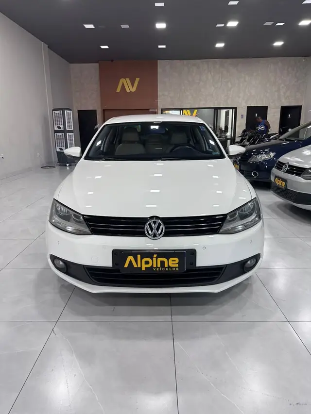 Carro Volkswagen Jetta 2011 2.0 Comfortline (Flex)