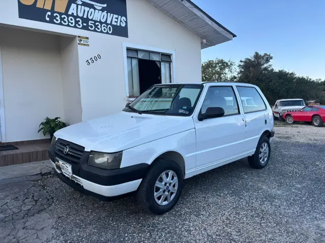Carro Fiat Uno Mille 2013 Fire Economy 1.0 (Flex) 2p