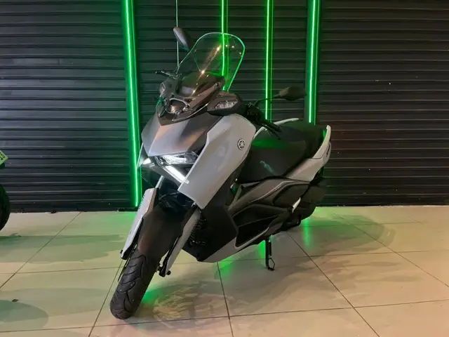 Moto Yamaha XMax 2026 300 Connected