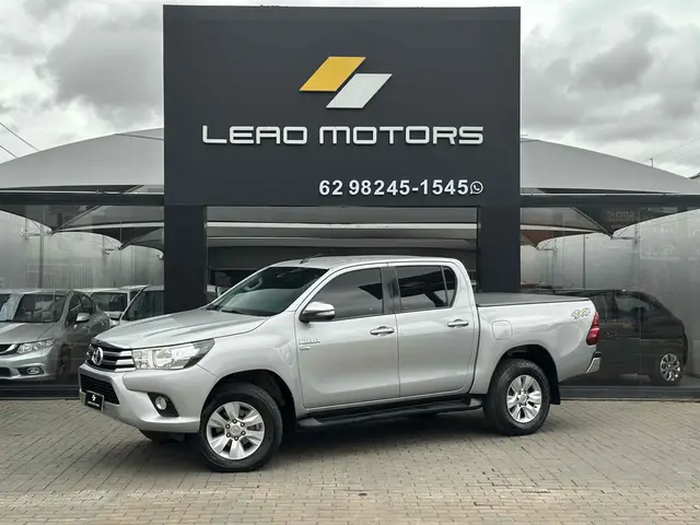 Carro Toyota Hilux Cabine Dupla 2017 Hilux 2.7 SRV CD 4x4 (Flex) (Aut)