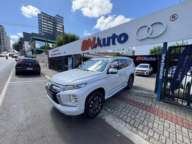Carro Mitsubishi Pajero Sport 2024 HPE 2.4