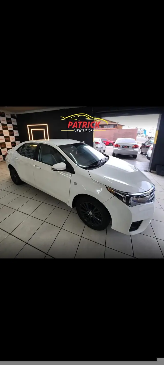 Carro Toyota Corolla 2016 1.8 GLi (Aut.)