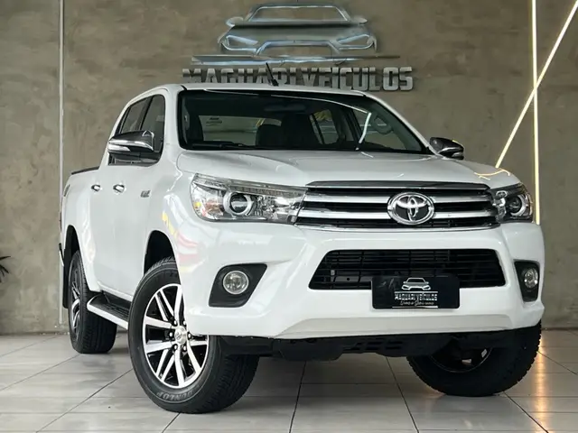 Carro Toyota Hilux Cabine Dupla 2017 Hilux 2.8 TDI SRX CD 4x4 (Aut)