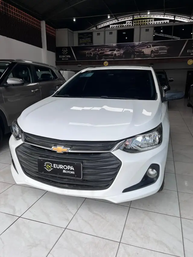 Carro Chevrolet Onix 2025 1.0