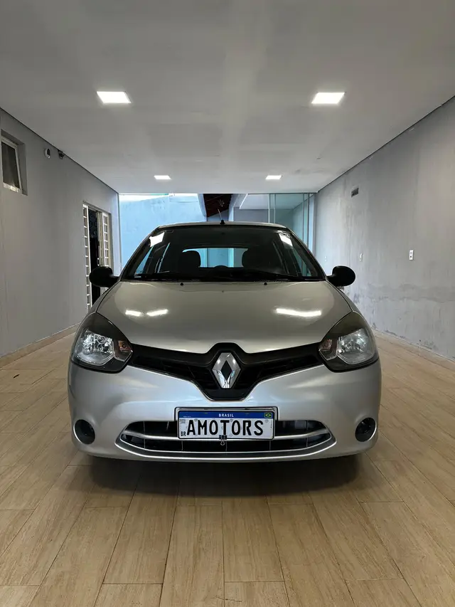 Carro Renault Clio 2015 Authentique 1.0 16V (Flex) 2p