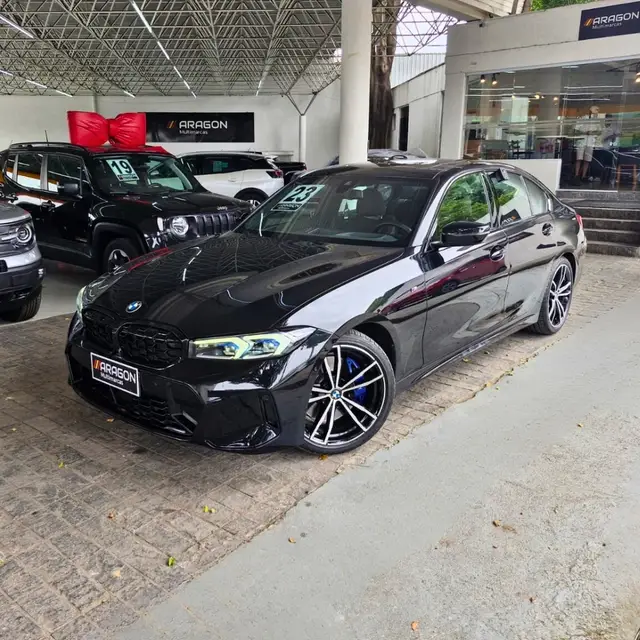 Carro BMW 320i 2023 M Sport 2.0 Turbo (Aut.)