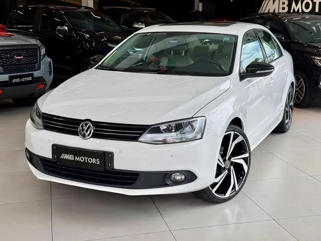 Carro Volkswagen Jetta 2013 2.0 Comfortline (Flex)