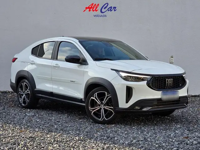 Carro Fiat Fastback 2025 Abarth