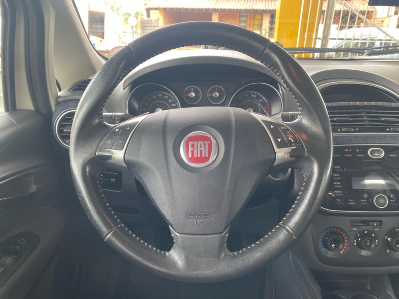Fiat Punto Attractive 1.4 (Flex)