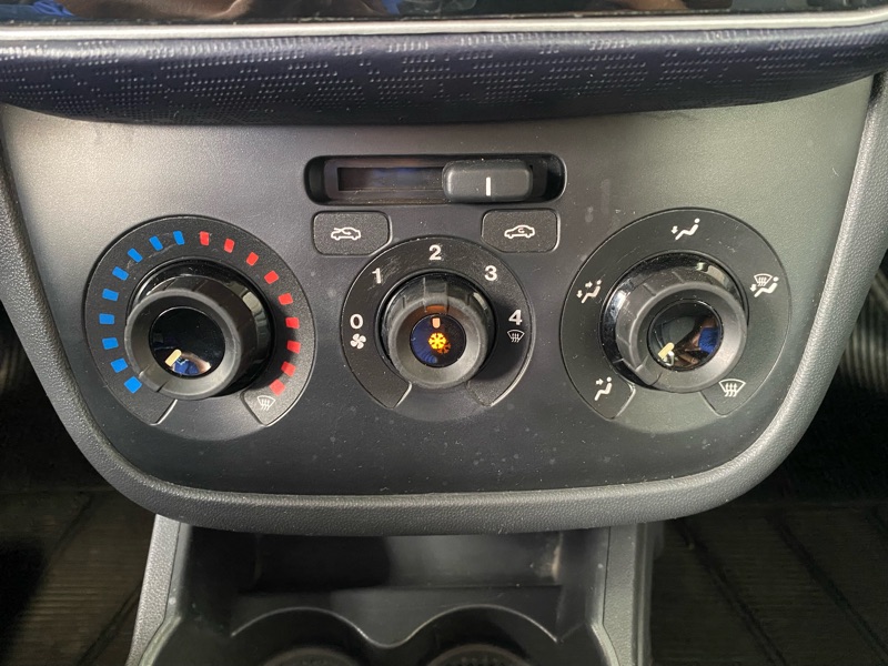 Fiat Punto Attractive 1.4 (Flex)