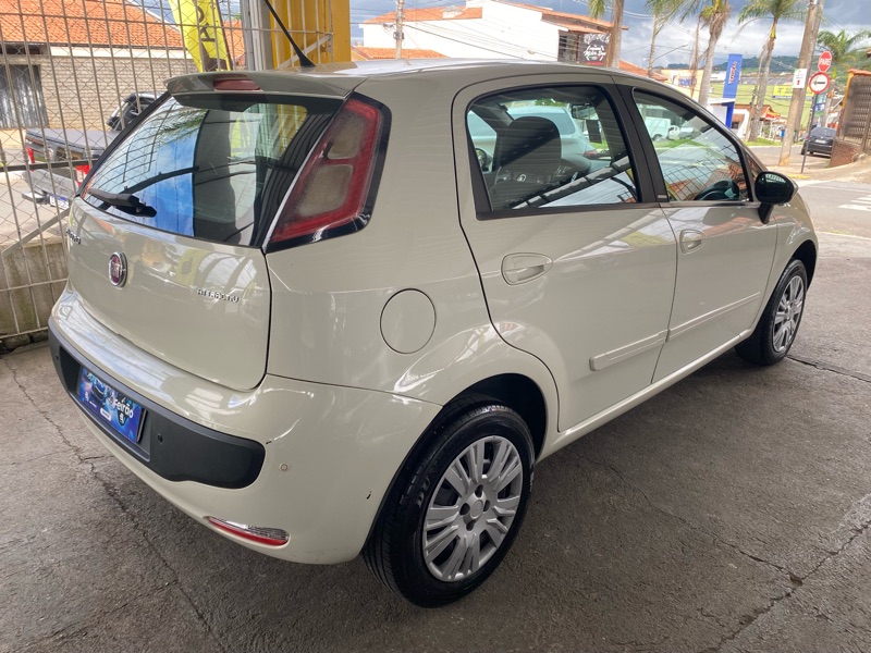 Fiat Punto Attractive 1.4 (Flex)