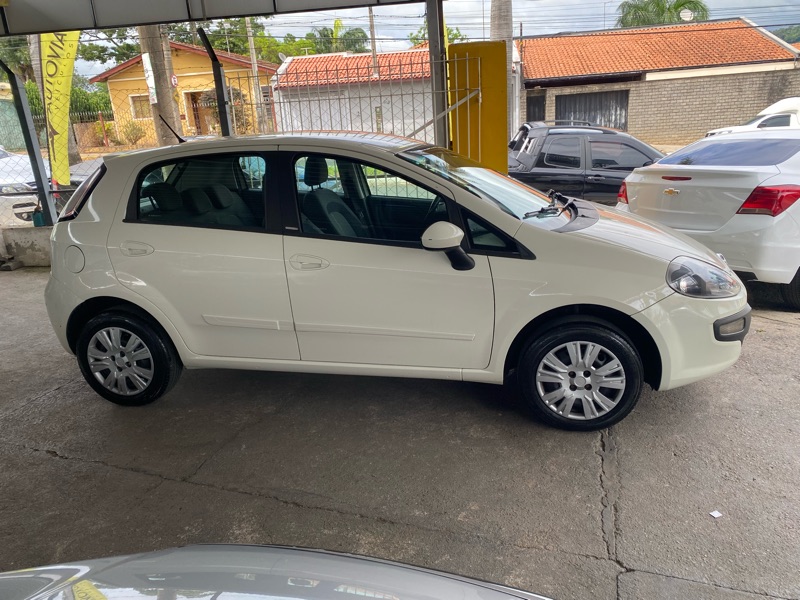 Fiat Punto Attractive 1.4 (Flex)