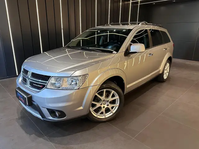 Carro Dodge Journey 2015 RT 3.6 AWD V6 Aut.