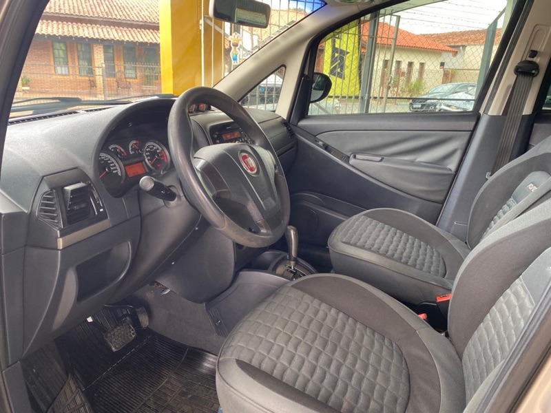 Fiat Idea Adventure 1.8 16V E.TorQ (Flex)