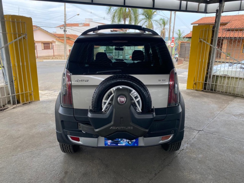 Fiat Idea Adventure 1.8 16V E.TorQ (Flex)