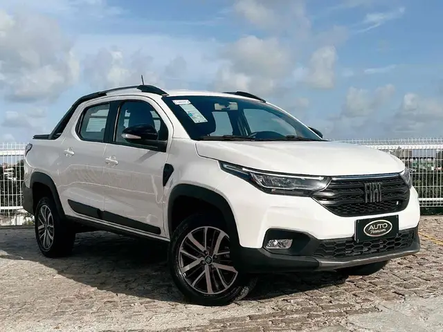 Carro Fiat Strada 2026 Volcano CD 1.3 MT