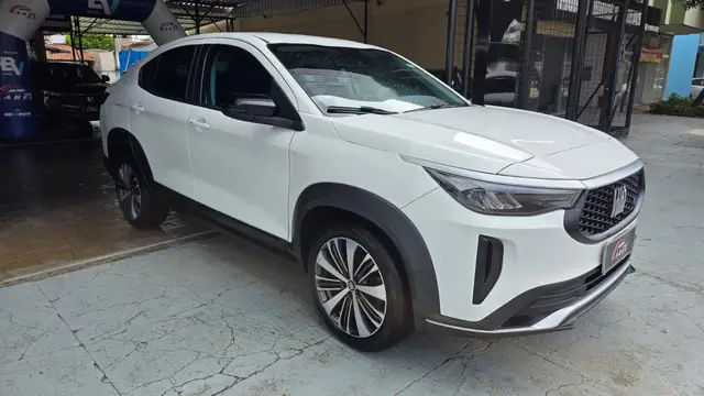 Carro Fiat Fastback 2025 Audace