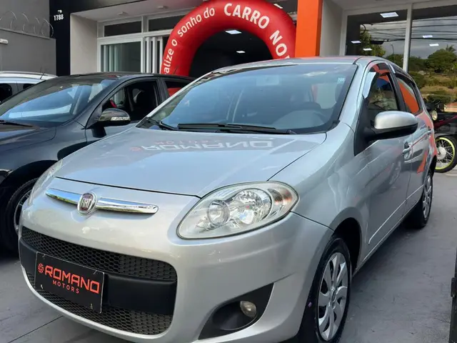 Carro Fiat Palio 2013 Attractive 1.0 8V (Flex)