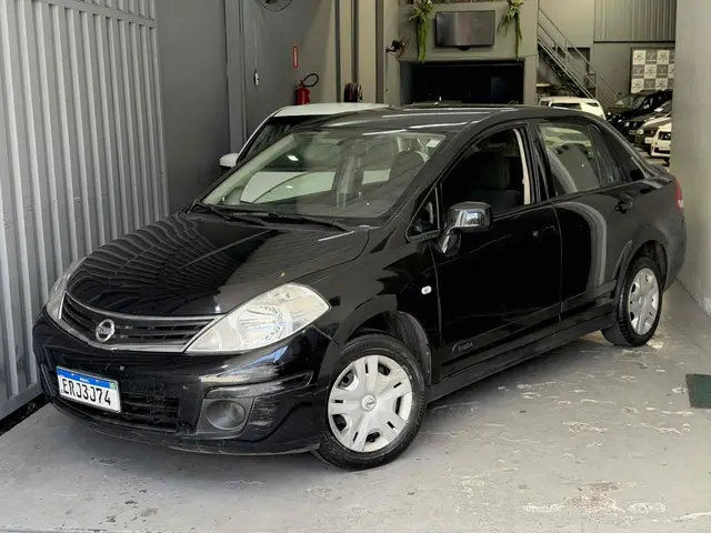 Carro Nissan Tiida Sedan 2011 1.8 16V (Flex)