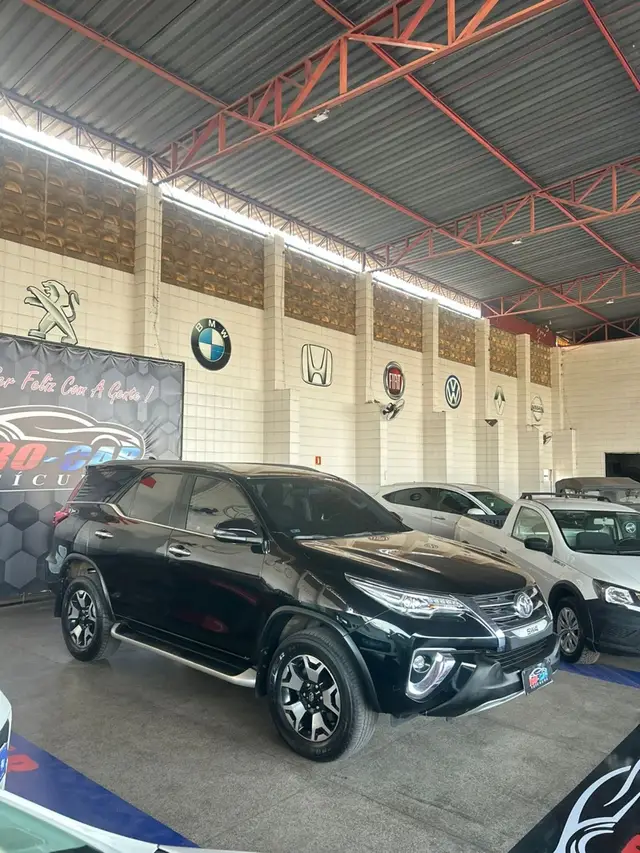 Carro Toyota SW4 2019 2.8 TDI SRX 7L 4x4 (Aut) (Diesel)