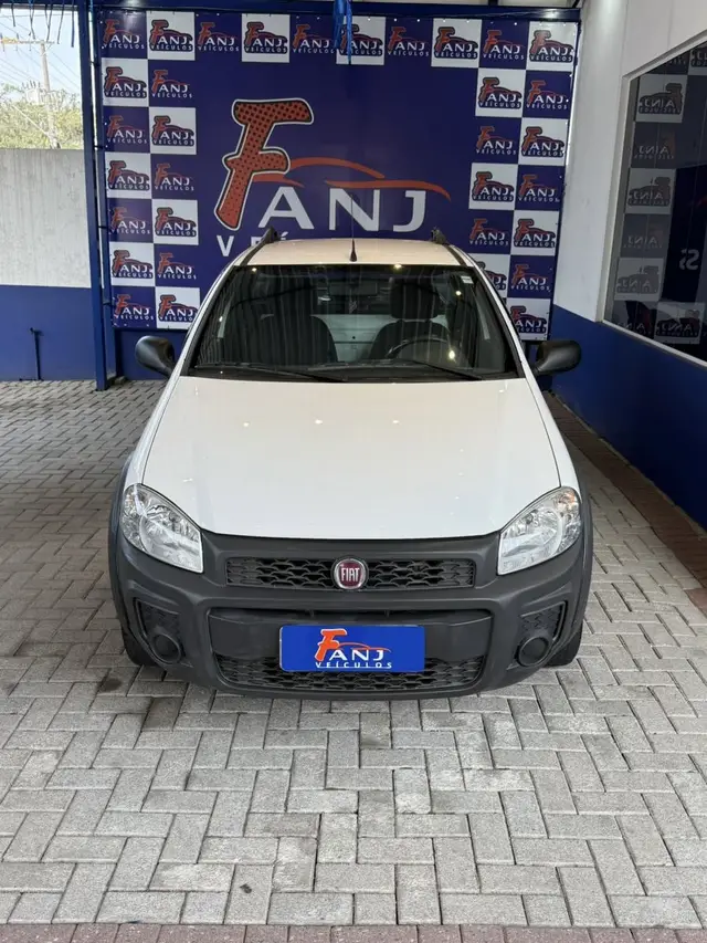 Carro Fiat Strada 2018 Hard Working 1.4 (Flex) (Cabine Simples)