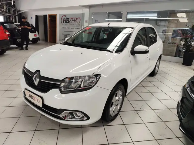 Carro Renault Logan 2014 Dynamique 1.6 8V