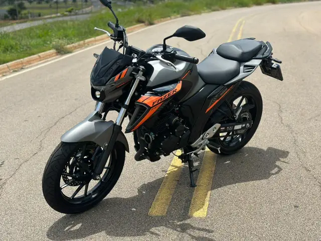 Moto Yamaha Fazer FZ25 2025 Connected
